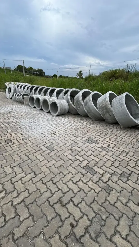 caixa de inspeção de esgoto